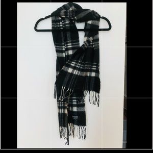 Beautiful soft wool mens scarf